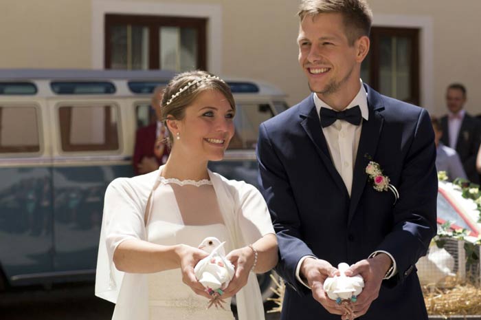 Unsere Hochzeitstauben sind Brieftauben und finden immer wieder nach Hause